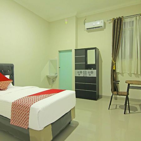 Danceneter Padang Formerly Utama Residence Exterior foto