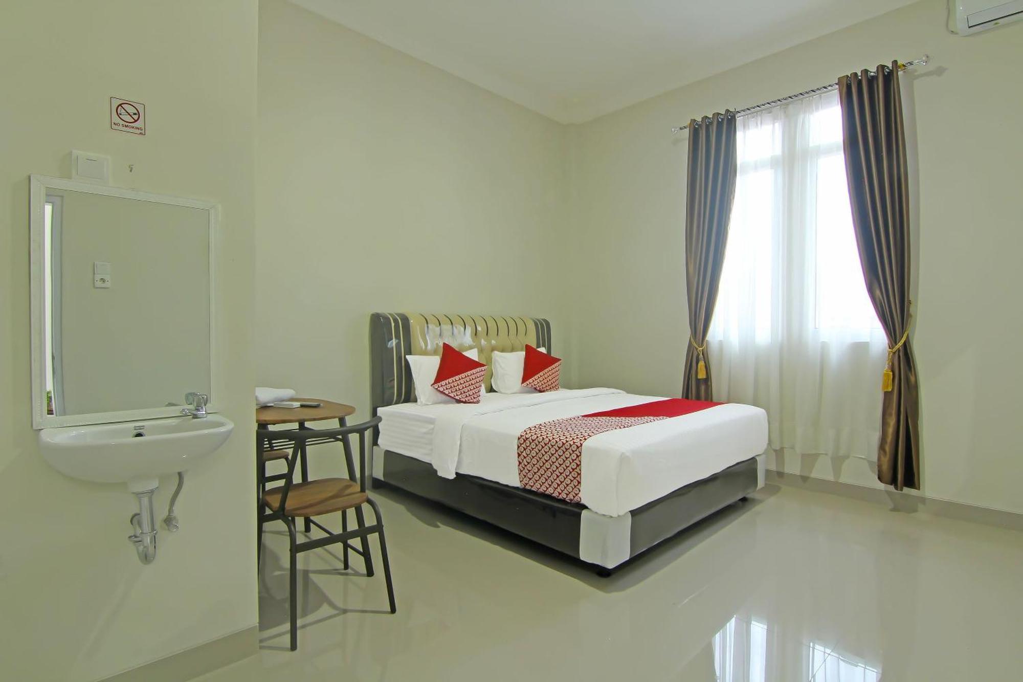 Danceneter Padang Formerly Utama Residence Exterior foto